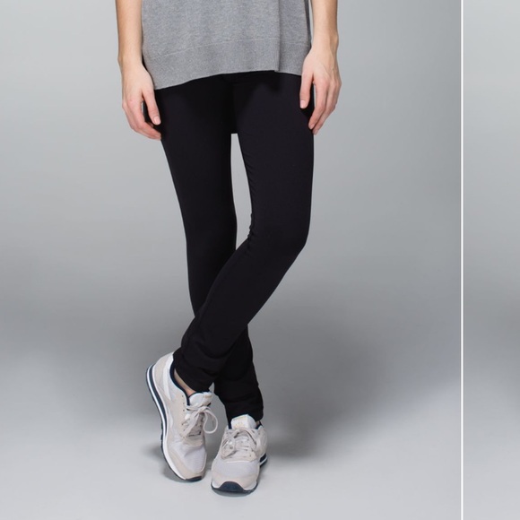 32.Lululemon Skinny Groove Pant in Black - Picture 2 of 7